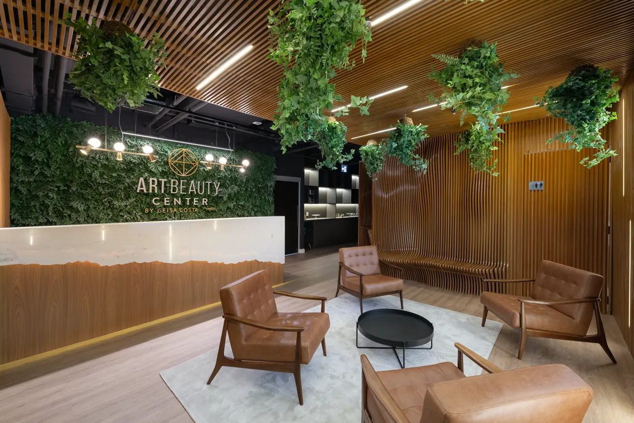Recepção e lounge do Art Beauty Center by Geisa Costa
